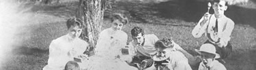 Wallace & Noland children enjoy watermelon, 1904